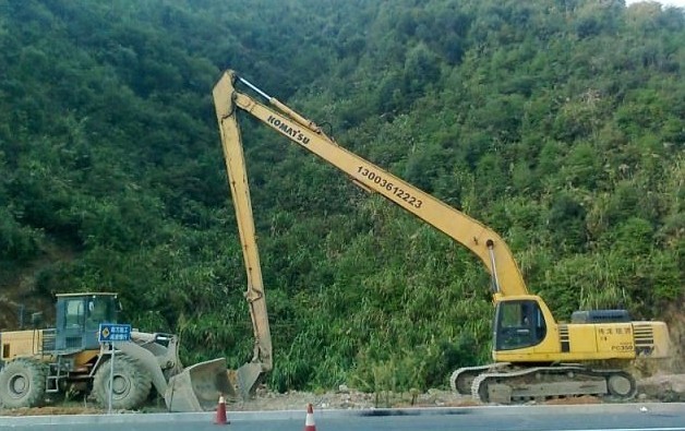 長臂挖掘機(jī)廠家、長臂挖掘機(jī)廠家定制、長臂挖掘機(jī)廠家改裝