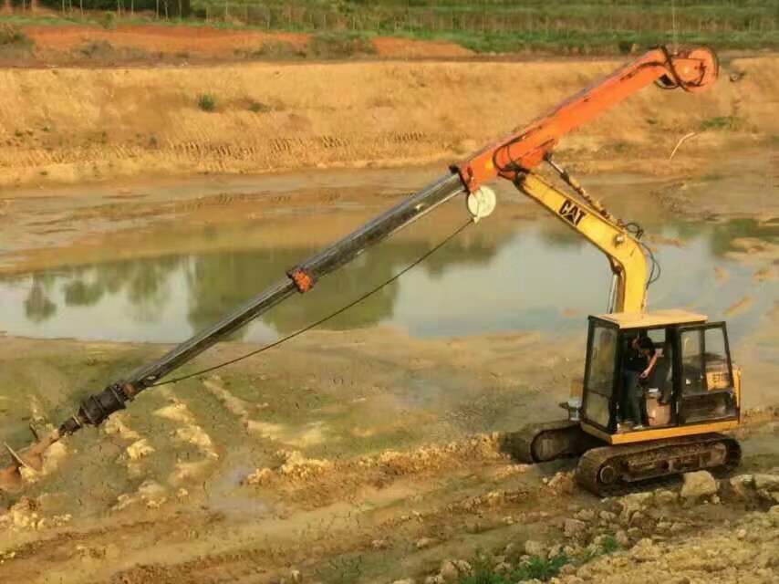 長(zhǎng)臂挖掘機(jī)廠家、挖機(jī)加長(zhǎng)臂廠家、加長(zhǎng)臂挖機(jī)