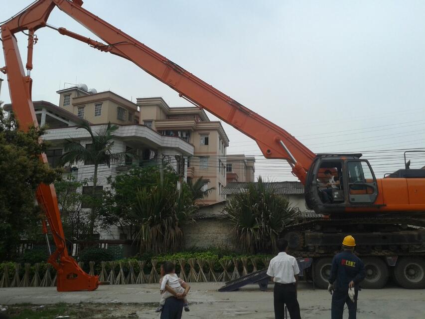 挖掘機(jī)拆樓臂、拆樓臂、加長(zhǎng)臂、挖掘機(jī)拆樓臂廠家